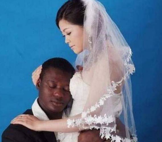 中国娇小与黑人巨大交涉：文化差异与种族议题的探讨